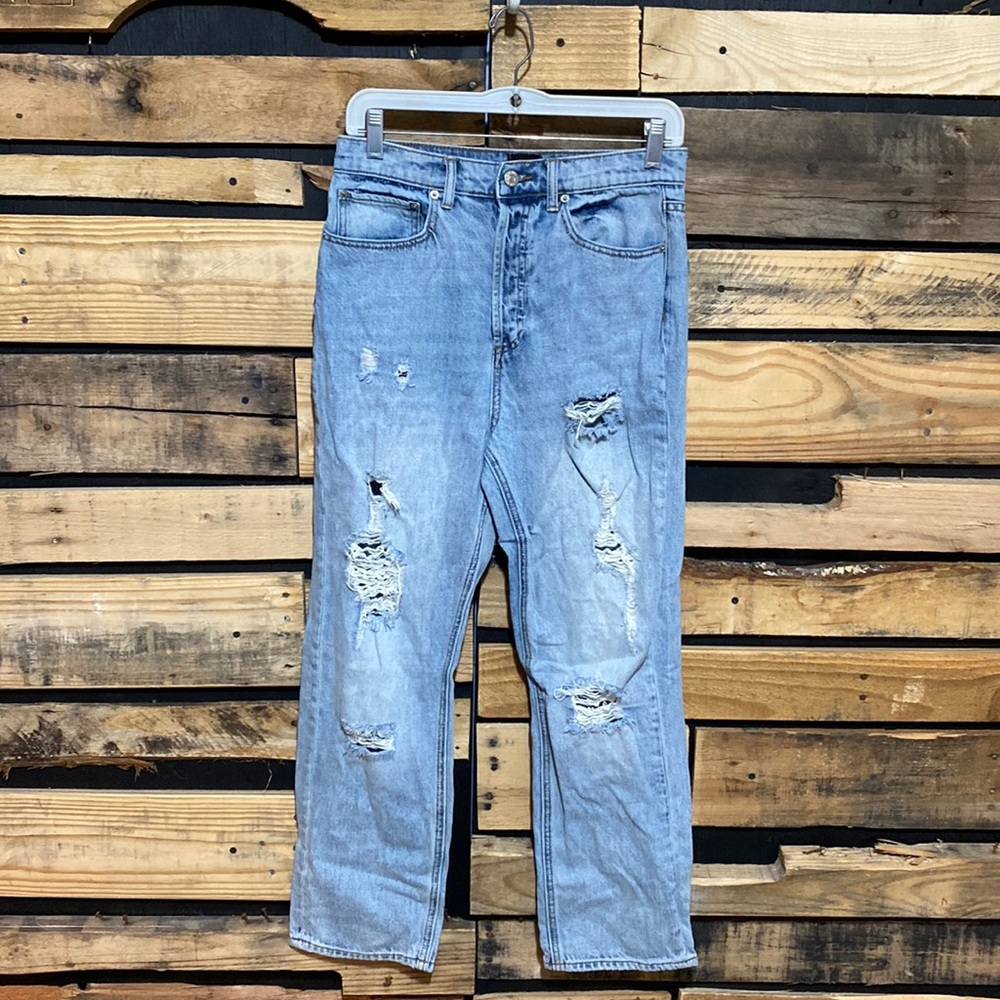 BDG UO High-Rise Destroyed Relaxed Straight Jean - Light Wash‎ Size 27